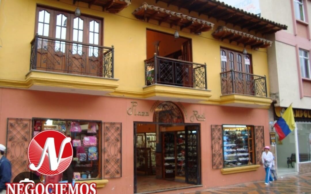 LOCALES EN PLAZA REAL(#7 Y# 14)