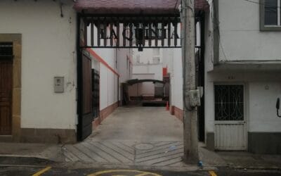 APARTAMENTO UBICADO EN EL CONDOMINIO LA QUINTA (403-TORRE 2)